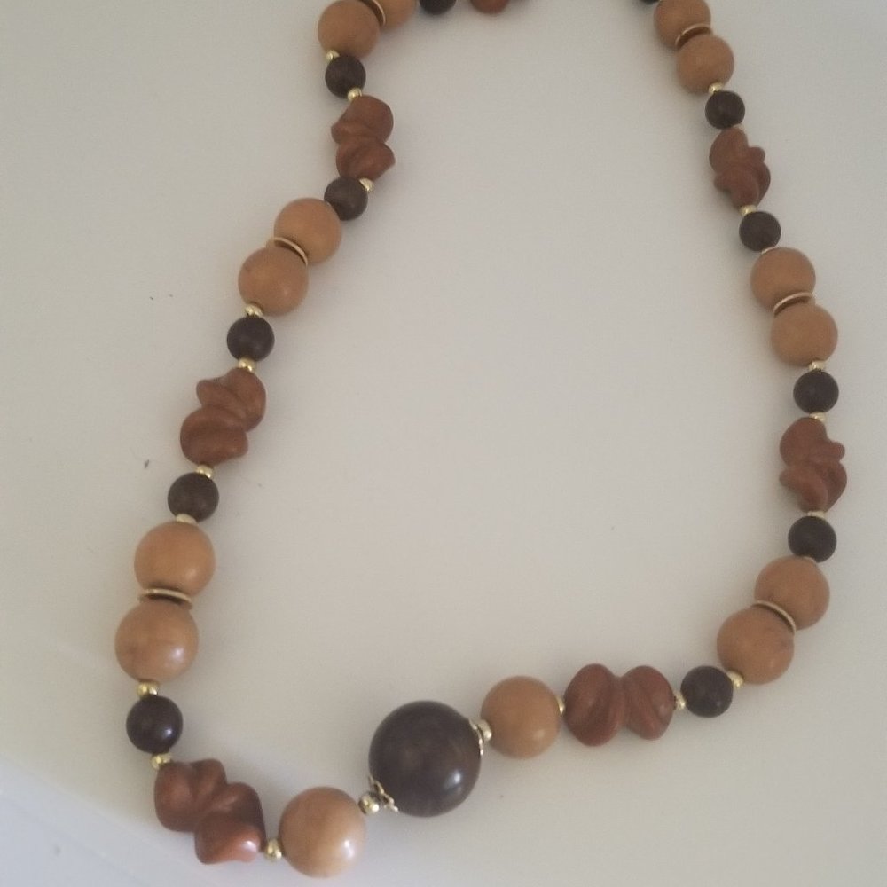 Vintage Polished Wooden Bead Necklace